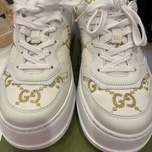 Gucci white and gold sneaker